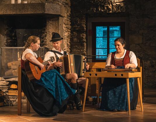 Traditional evening "autumn deluxe" at the Kaprun Castle