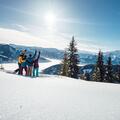Snowshoe hike 360° panoramic view & artwork at the summit
