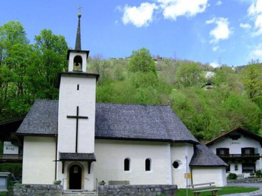 Church 'St. Sigismund' Thumersbach