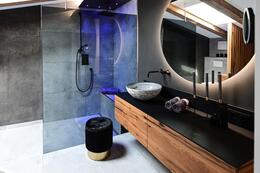Bild von Suite, shower and bath, toilet, sauna